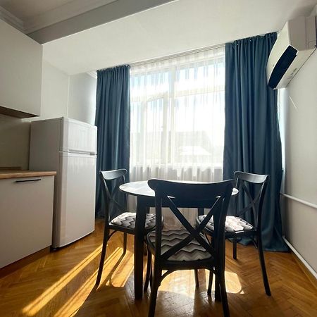 Апартаменты На Арбате Almatý Exterior foto